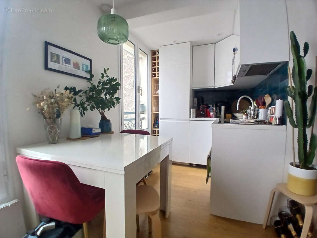 Appartement à PARIS-11E