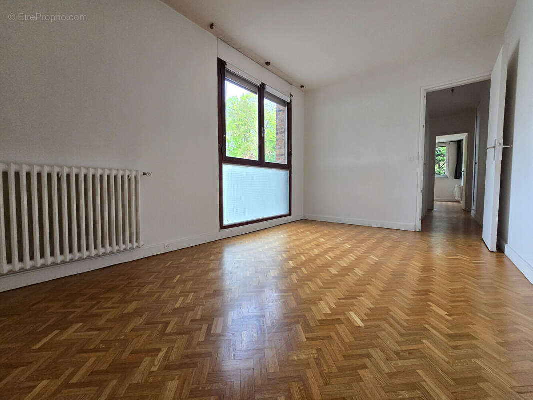 Appartement à FONTENAY-SOUS-BOIS