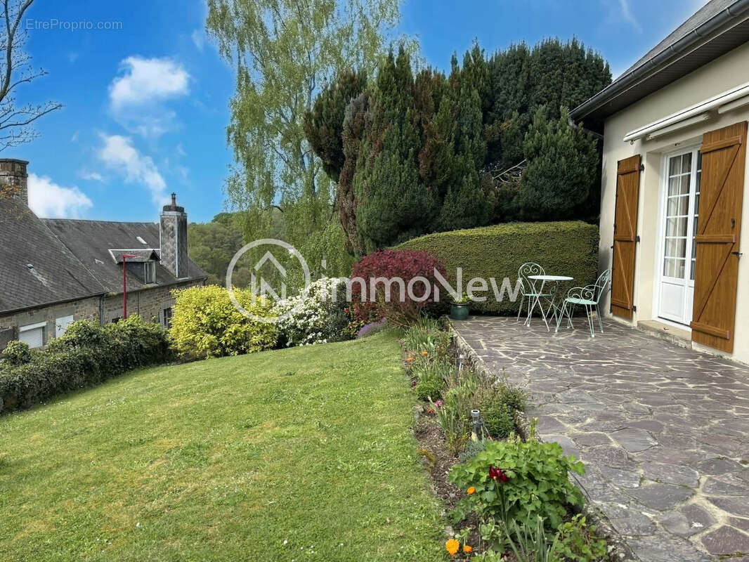 Maison à MORTAIN
