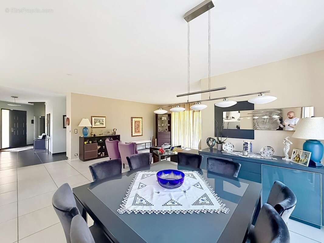 Belle villa familiale 200m2 4 chambres à CHENS SUR LEMAN (74) - photo 19