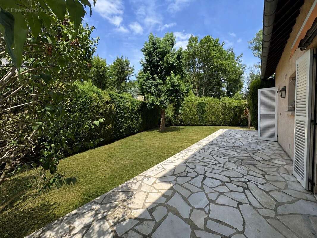 Maison le plessis trevise - photo 10