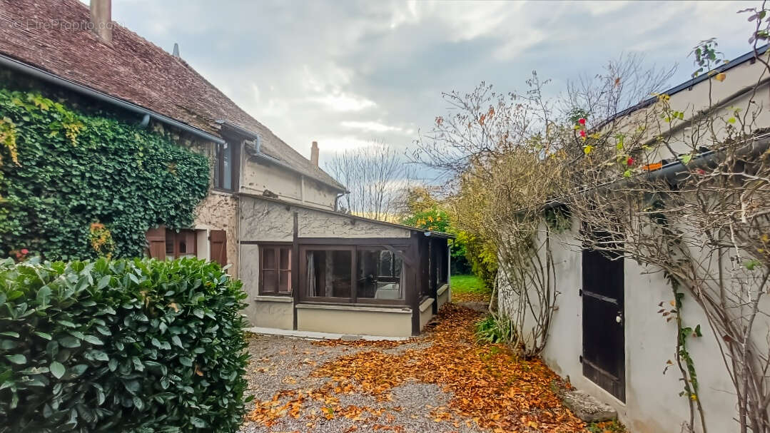 Maison à SAINT-BENOIT-DU-SAULT