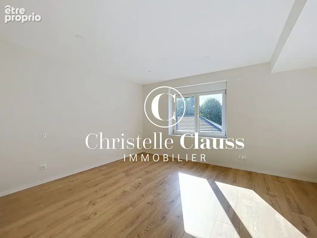 Magnifique appartement 130 m² rénové à neuf  3 chambres, suite parentale & balcons - photo 7