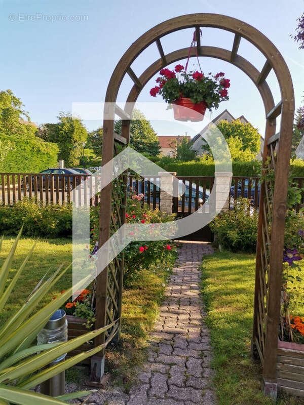 Maison à BORAN-SUR-OISE