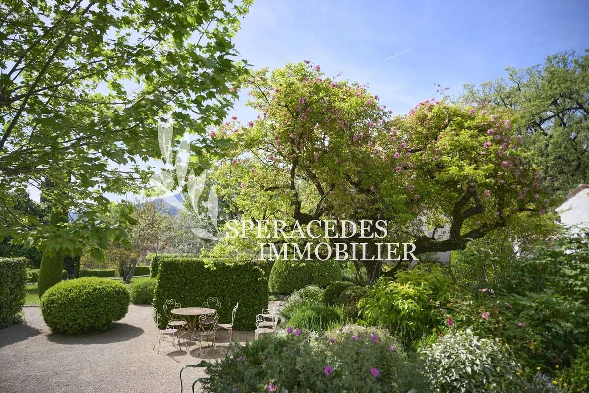 Maison à PEYMEINADE