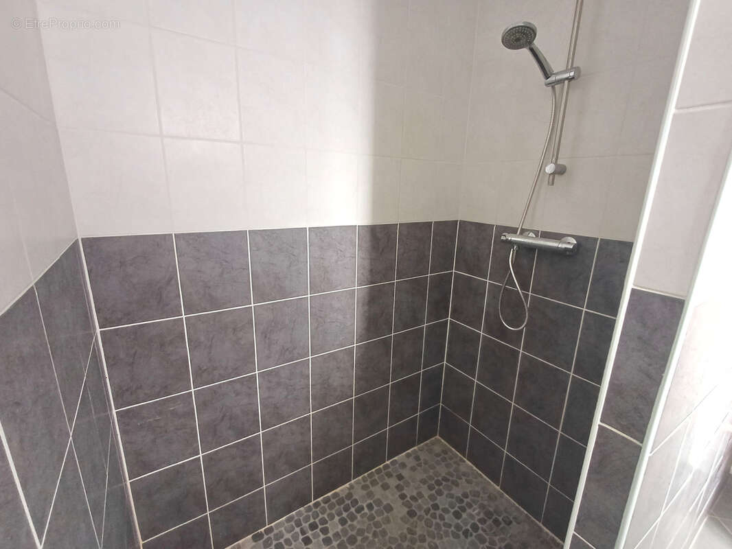 Maison à SAINT-VAAST-D'EQUIQUEVILLE