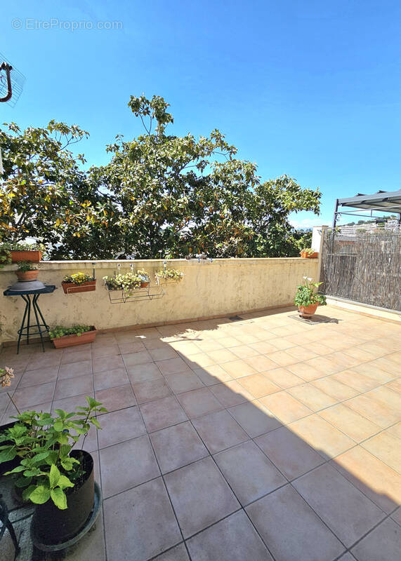 Appartement à LE CANNET