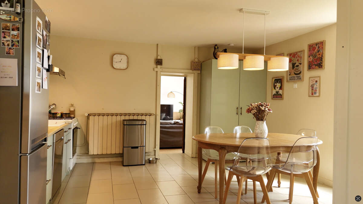 Maison à DENEUILLE-LES-CHANTELLE