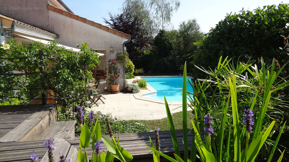 Maison à BUXEROLLES