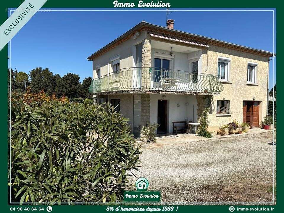 Maison à CAMARET-SUR-AIGUES