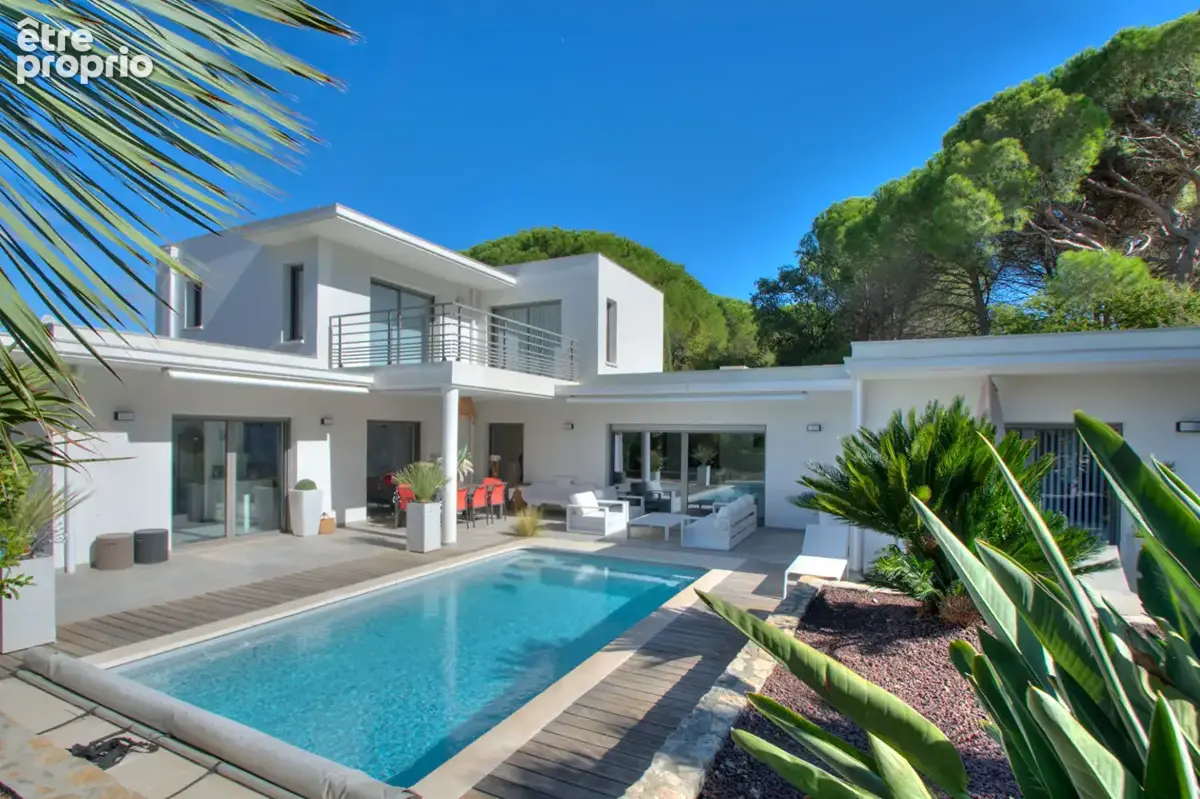 St raphael, villa contemporaine de 4 pieces 162 m² plus immense sous-sol et garage, terrain 1 250m² avec piscine - photo 18