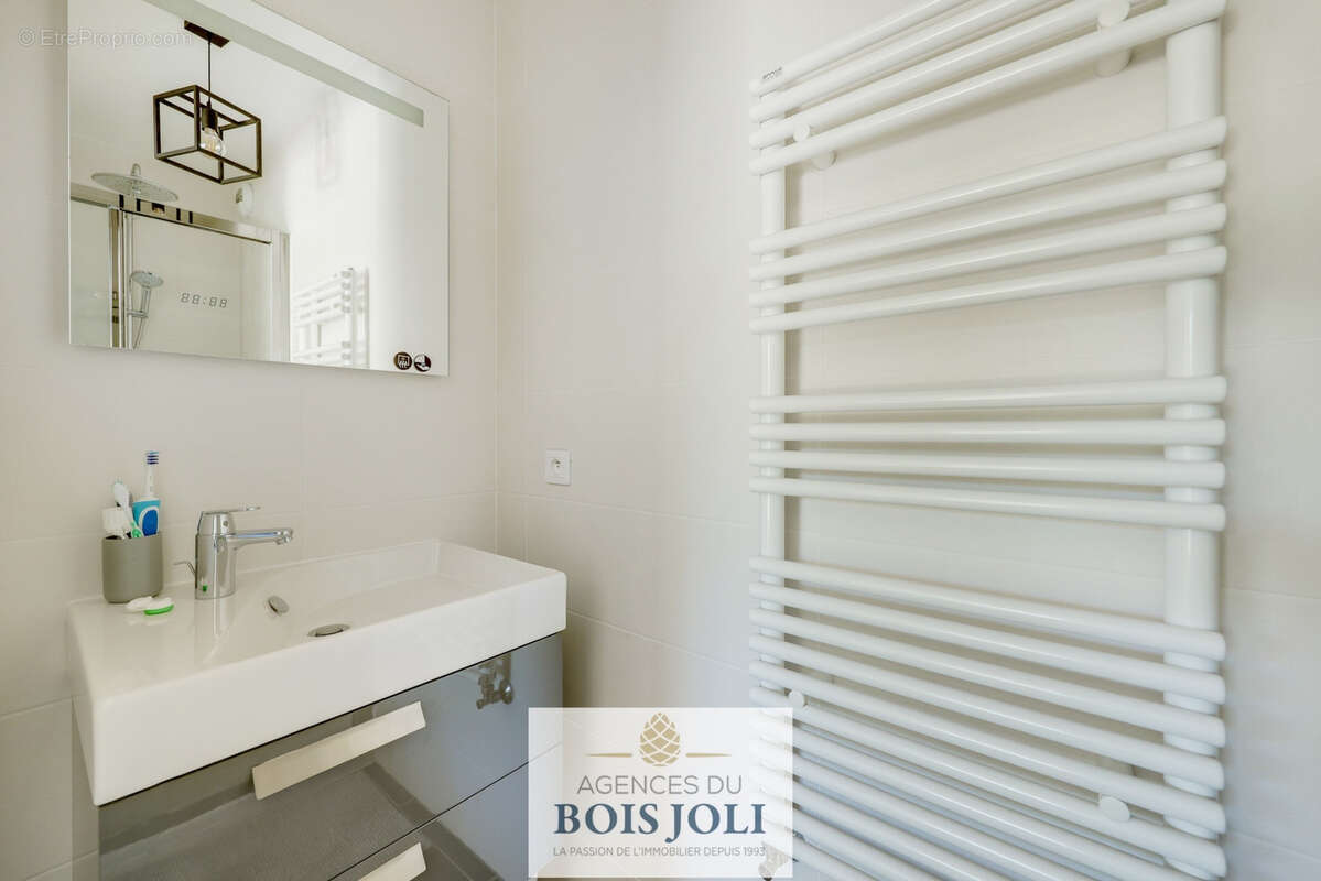 Appartement à ISSY-LES-MOULINEAUX