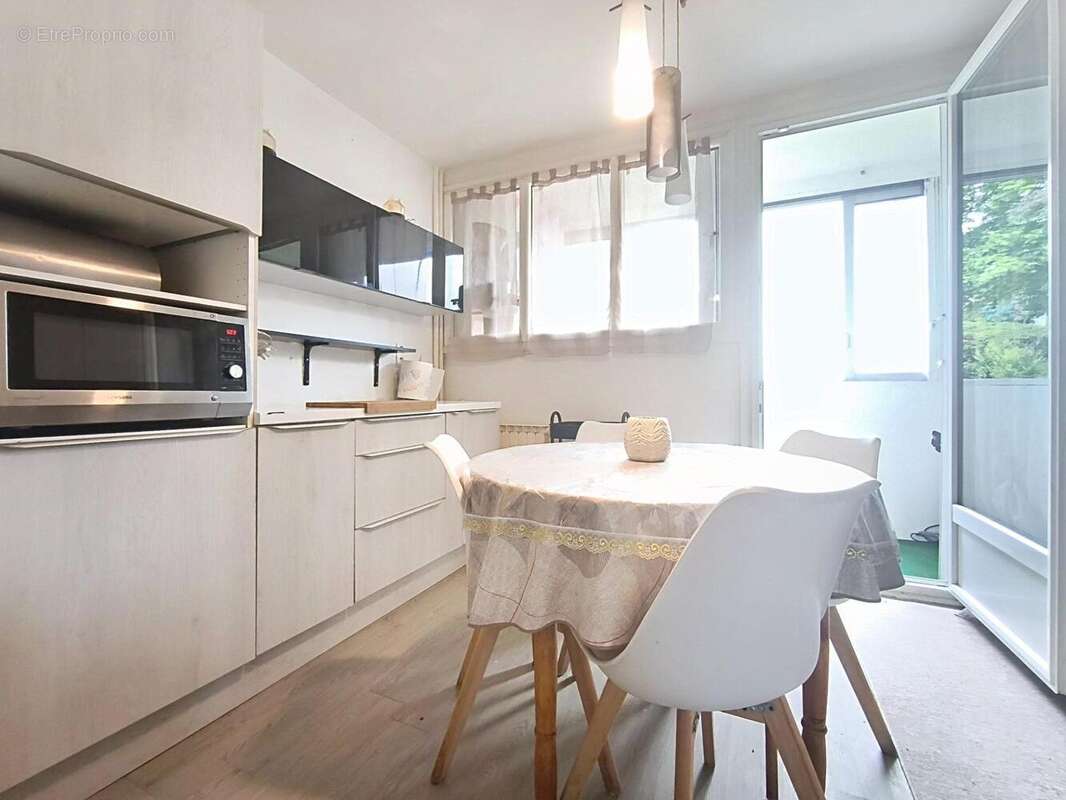 Photo 3 - Appartement à SAINT-ETIENNE