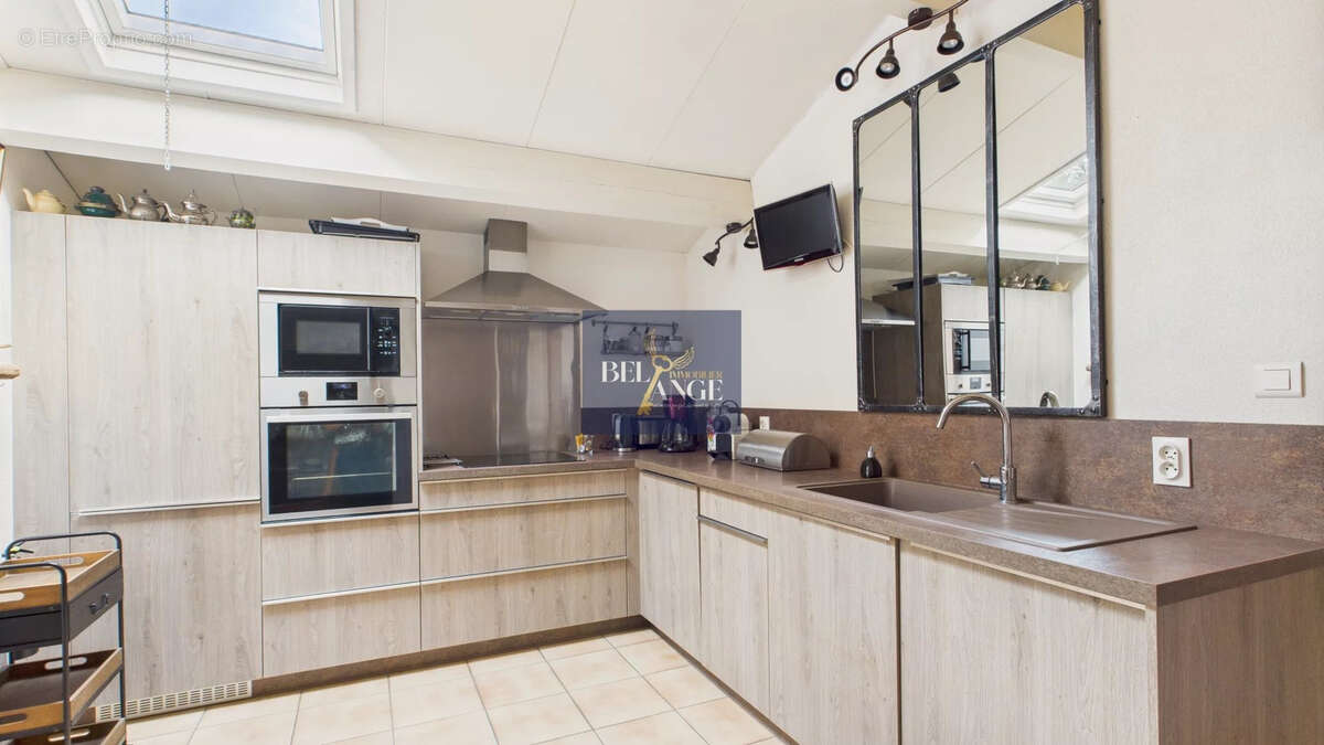 Maison à GROSPIERRES