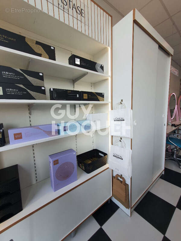 Commerce à SALAISE-SUR-SANNE