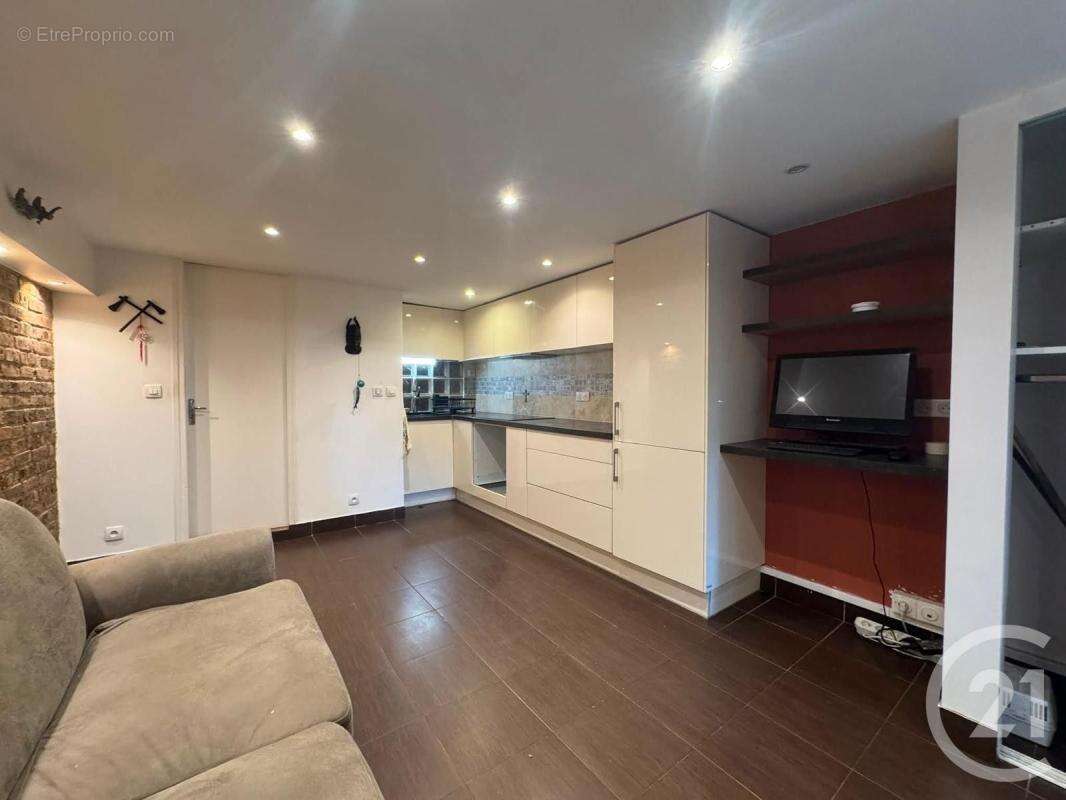 Appartement à FONTENAY-SOUS-BOIS