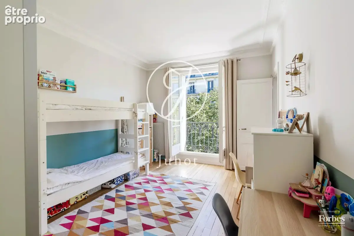 Paris 18e - AVENUE RACHEL - Appartement - 100,46m² Carrez - 2 chambres - Haussmannien - photo 19