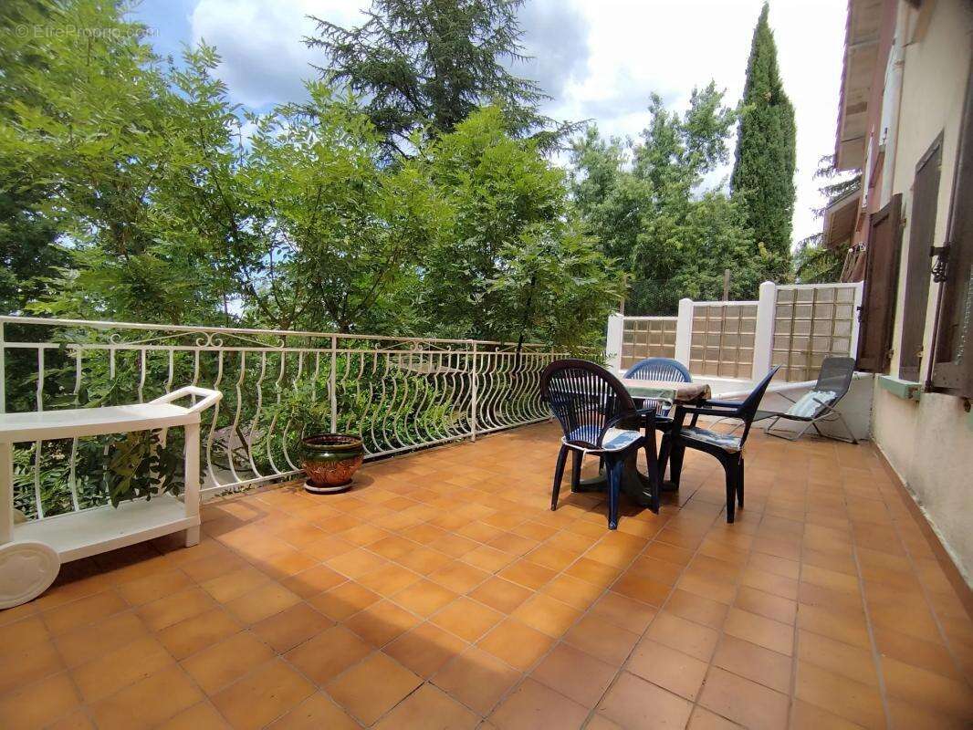 Maison de 7 pièces de 160 m² à Cransac-les-Thermes - photo 4