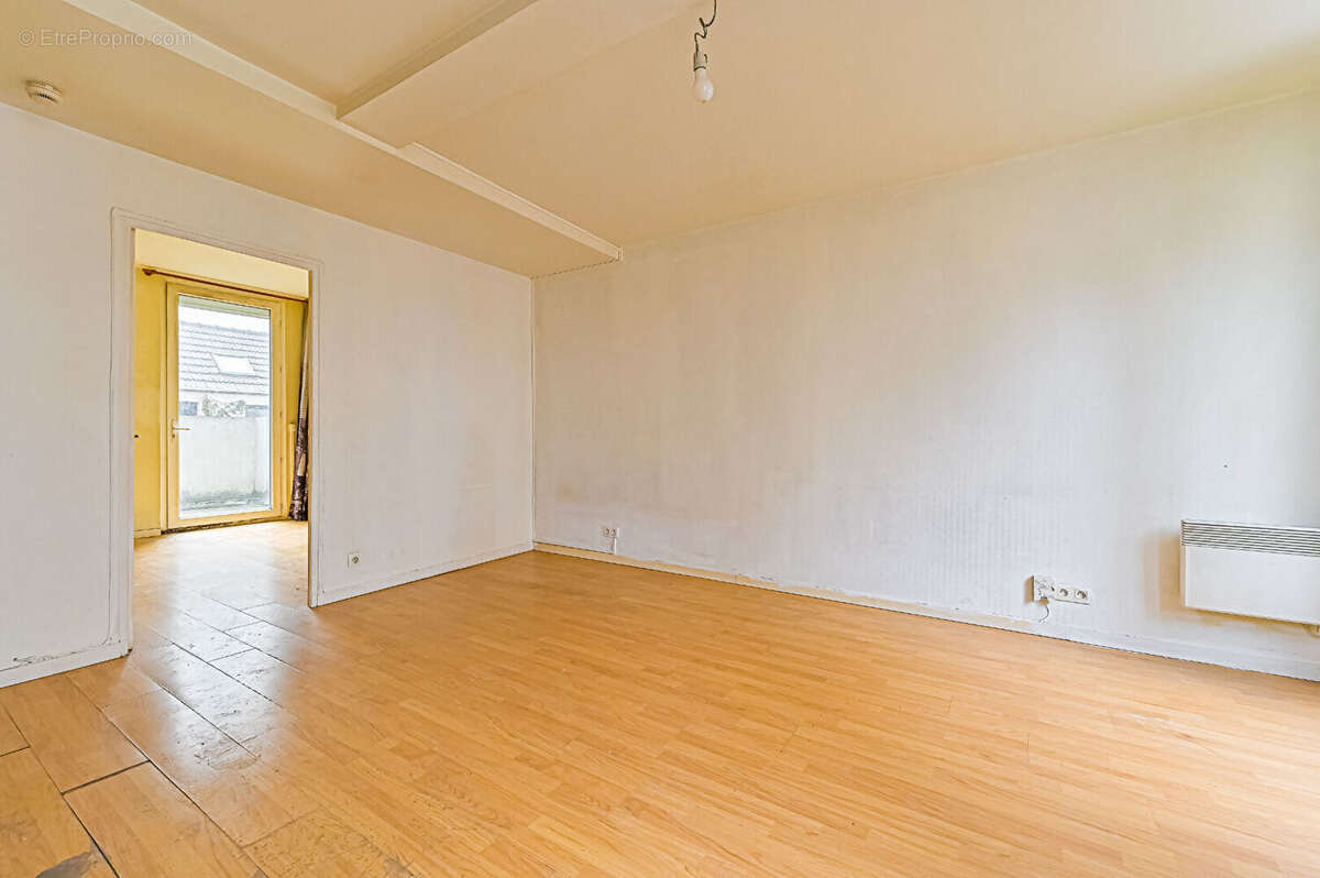Appartement à PARIS-20E