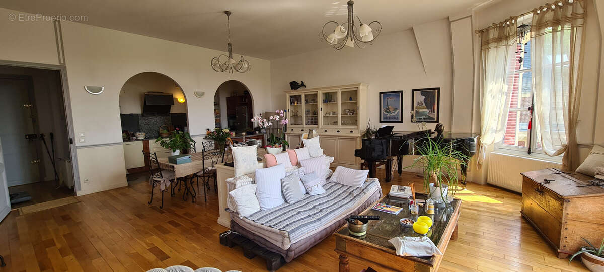 Appartement à PONT-SAINTE-MAXENCE