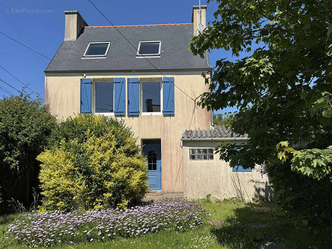 Maison à PLOUHINEC