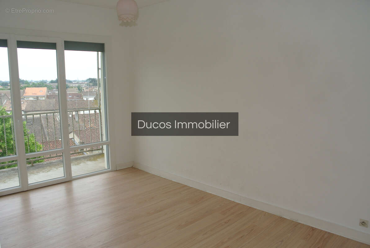 Appartement plein centre ville - photo 6
