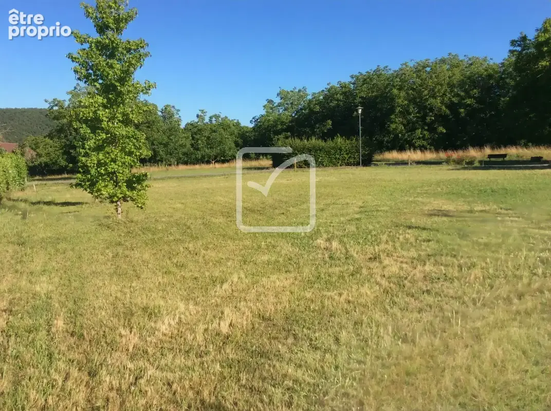 Terrain constructible 1 572 m2 - photo 2