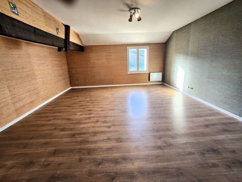 Maison à LAMOTHE-MONTRAVEL