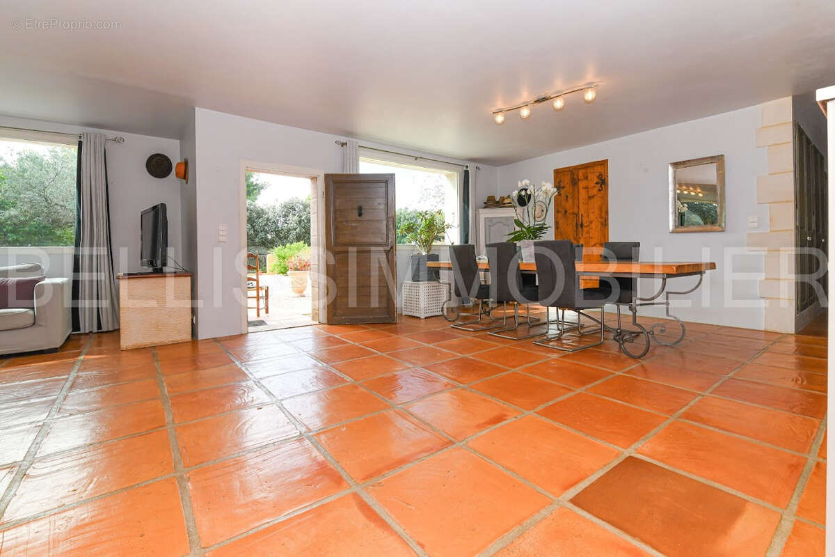 Maison à MAUSSANE-LES-ALPILLES