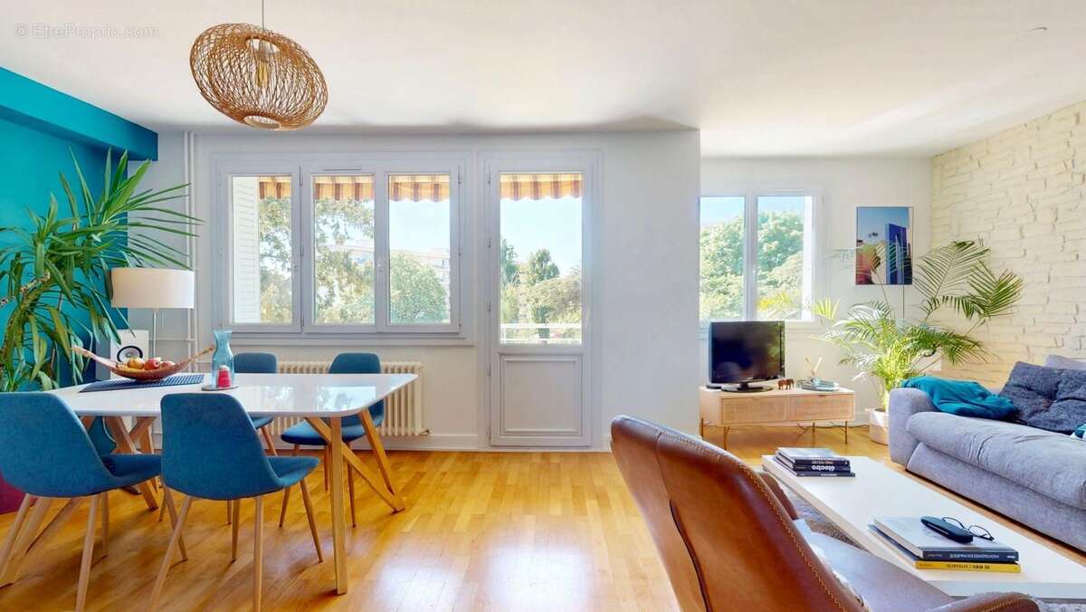 Appartement à TASSIN-LA-DEMI-LUNE