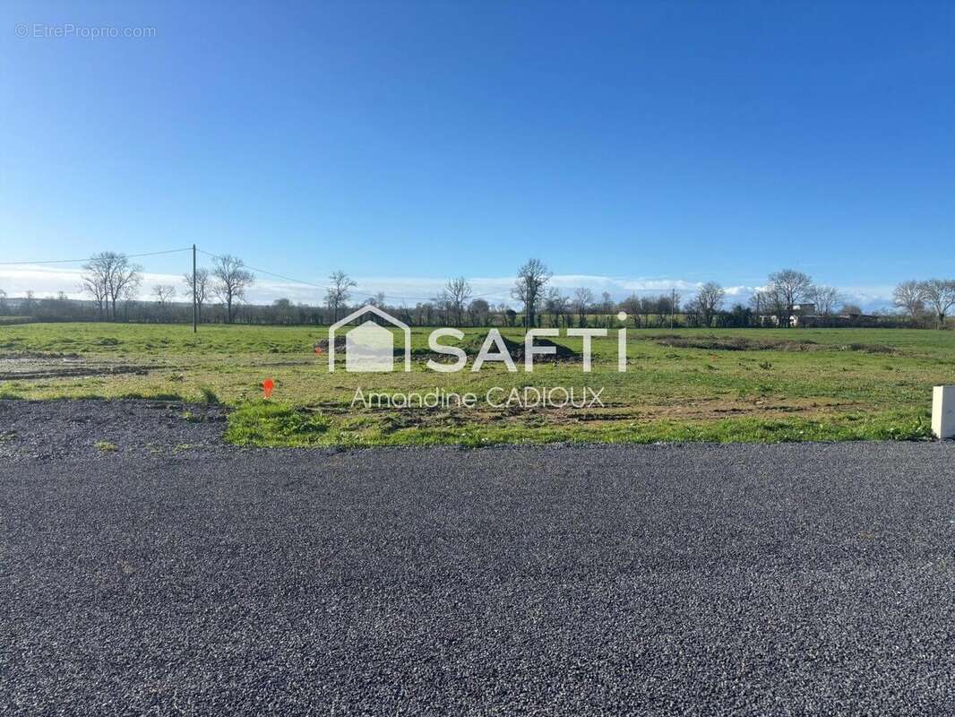 Terrain 632 m² à Cardonville  - photo 6