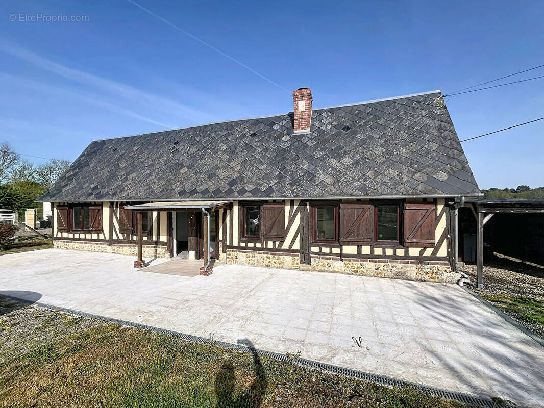 Maison à MONTFORT-SUR-RISLE