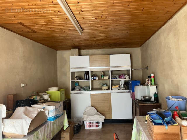 Ensemble immobilier à rénover avec fort potentiel   Centre-bourg - photo 3