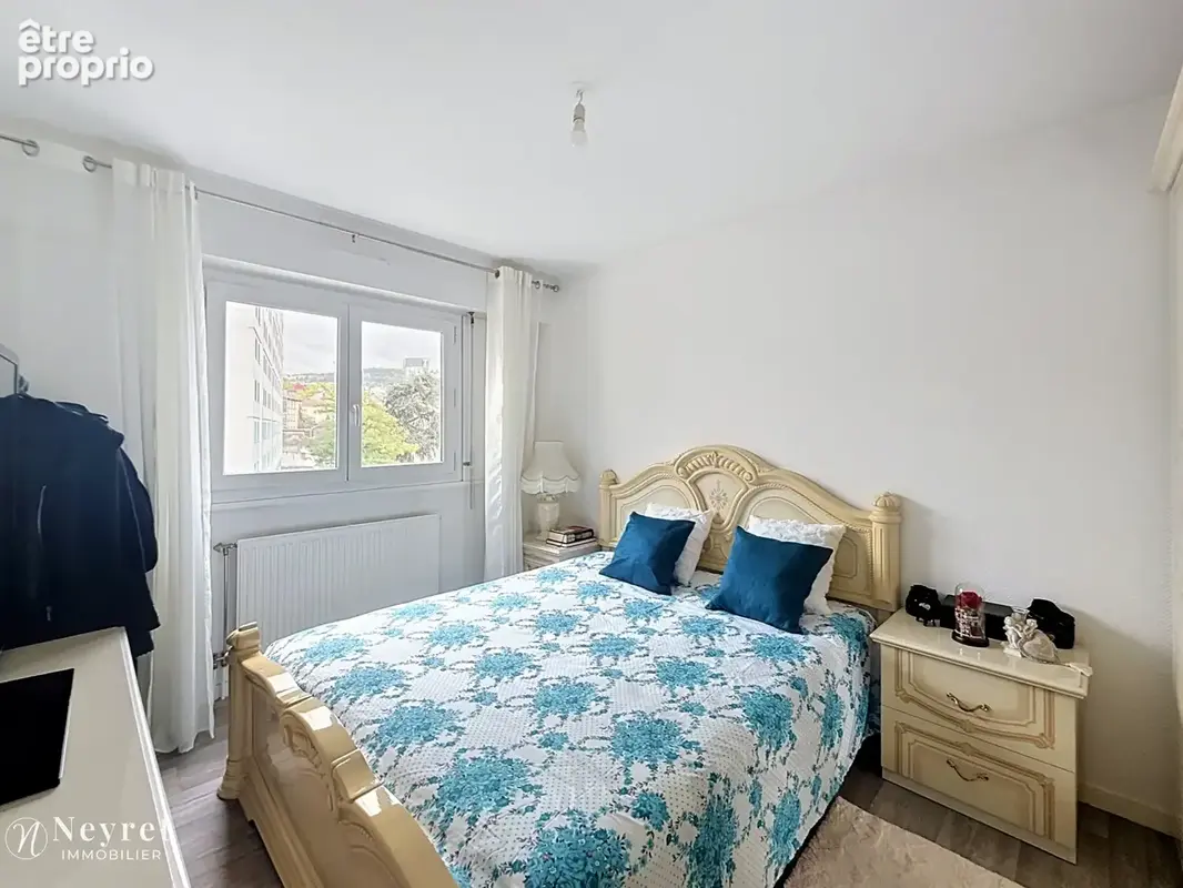 T4 avec garage et balcon chateaucreux - photo 8