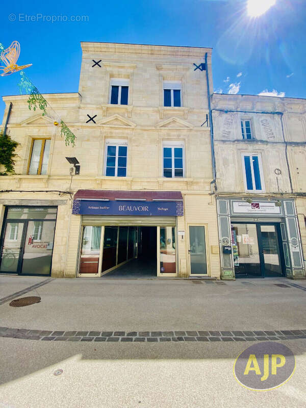 Immeuble de rapport Lesparre-Médoc - photo 2