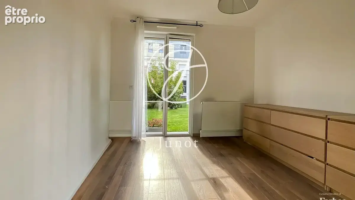 Wasquehal - CENTRE – Maison individuelle – 6 pièces - 145m² - 5 chambres – Jardin – Garage – - photo 11