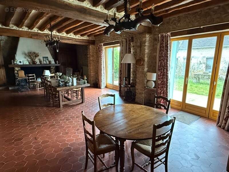 Maison à GRISY-LES-PLATRES