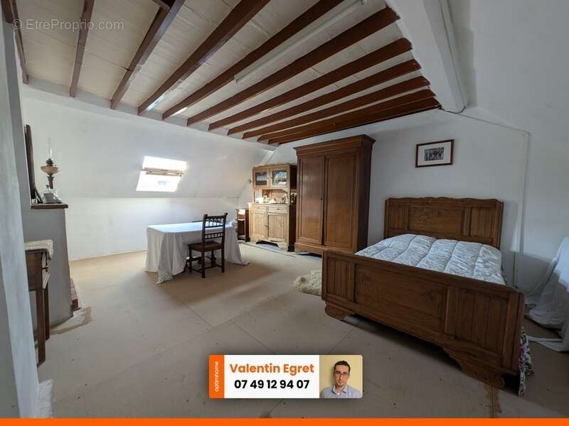 Maison à SAINT-GILLES-DE-LA-NEUVILLE