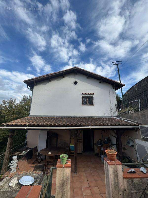 Maison à BERRE-LES-ALPES