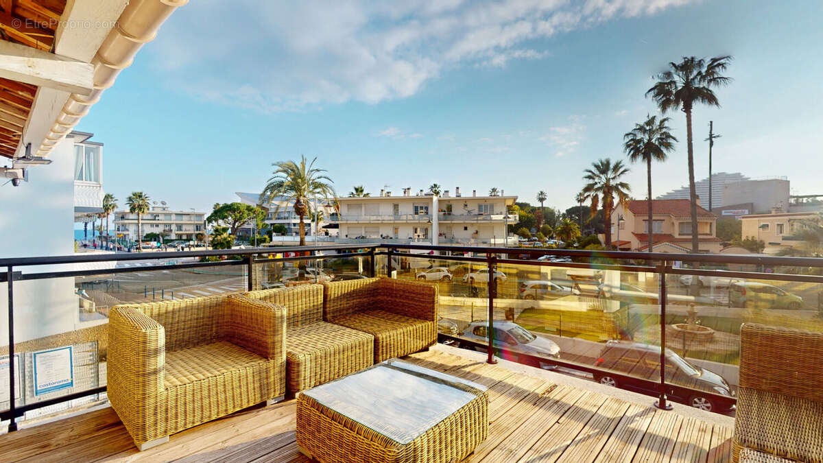 Appartement à VILLENEUVE-LOUBET