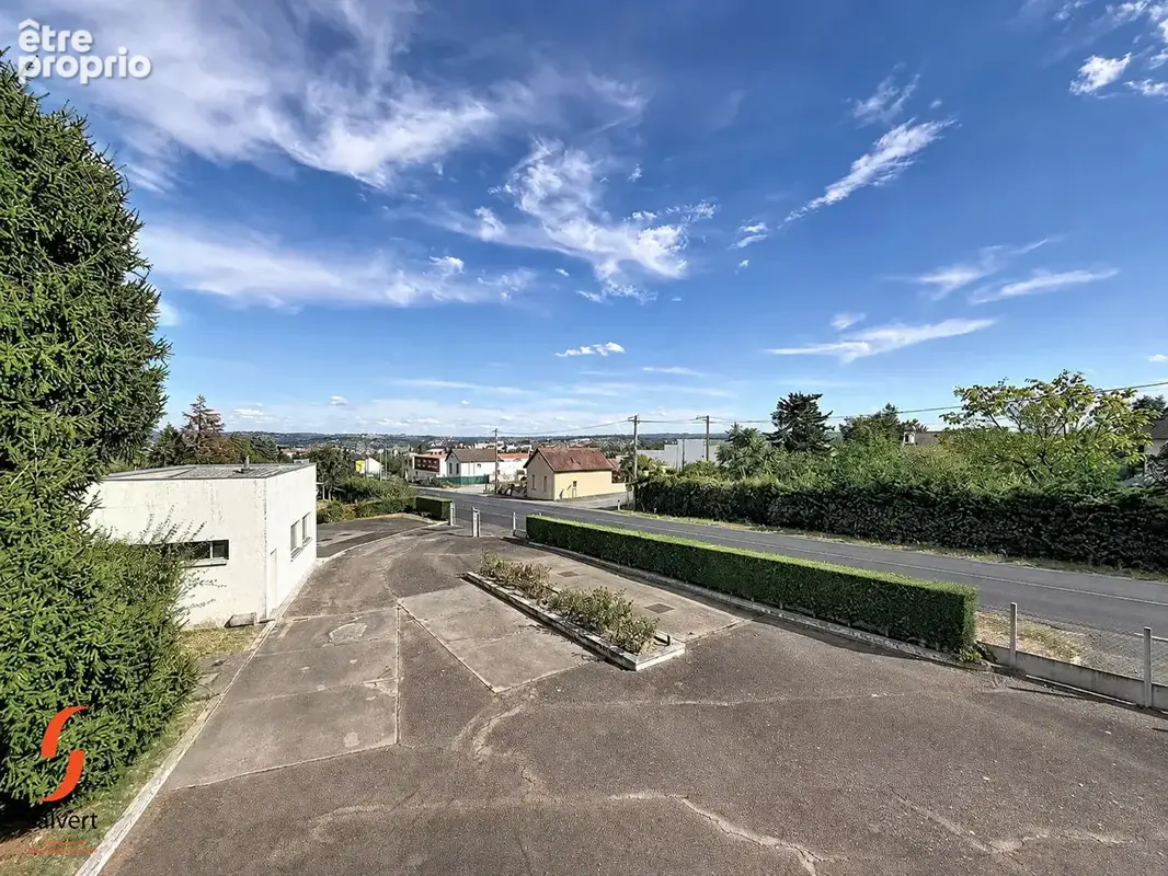 A vendre, Maison 4 chambres,  45 m² de garage - photo 12
