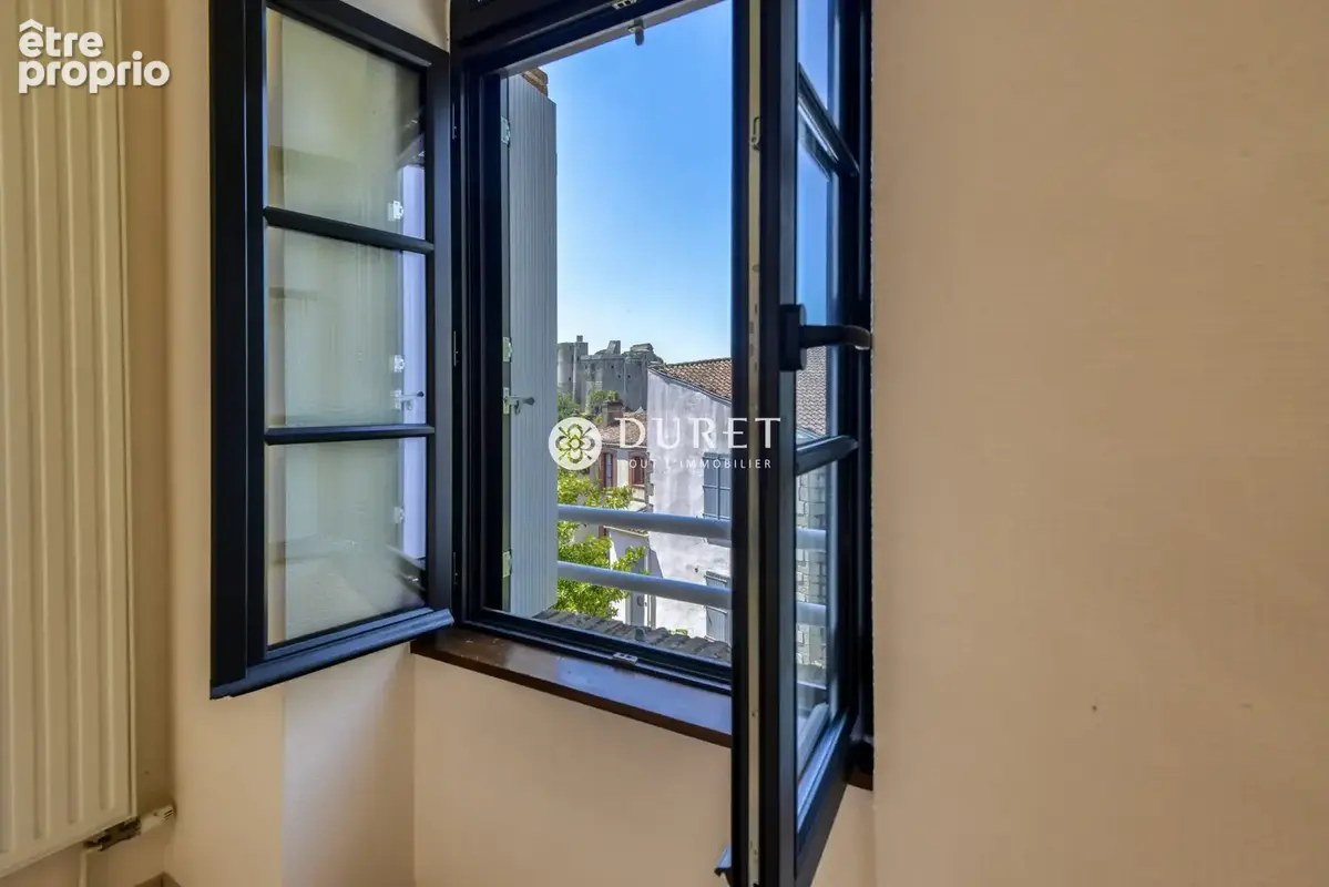 Appartement 3 pièces 81 m² à vendre à Clisson (44190) - photo 2