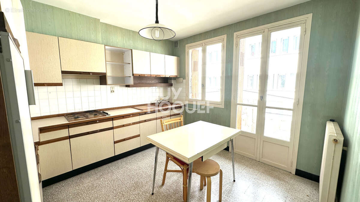 Clermont-Ferrand - Salins - Appartement T4 de 100m2 avec garage - photo 6
