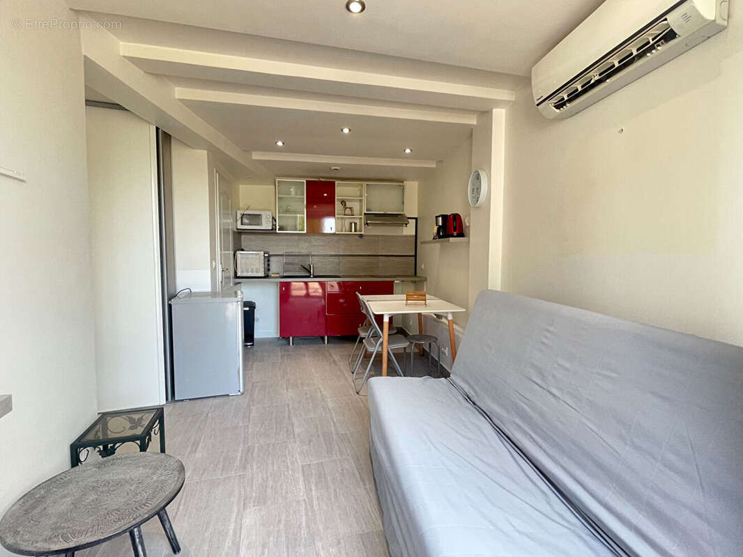 Appartement à MANDELIEU-LA-NAPOULE