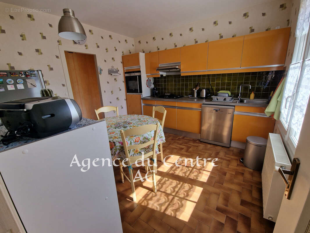 Maison à SAINT-LEONARD