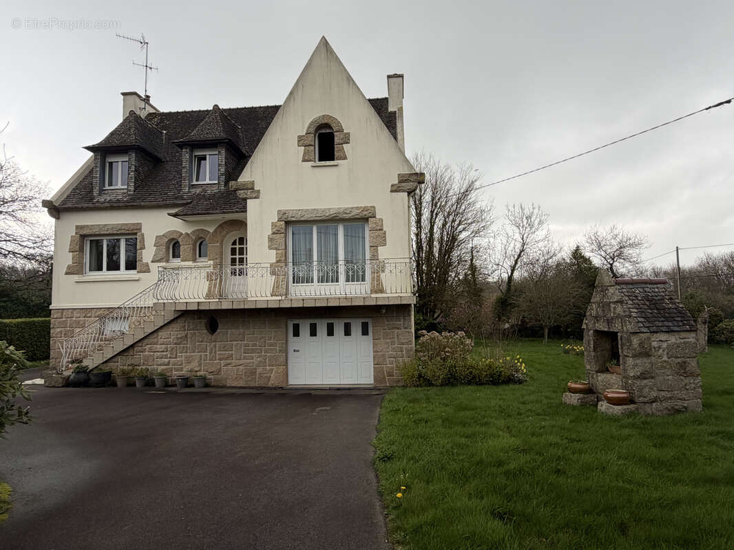 Maison à PLOUIGNEAU