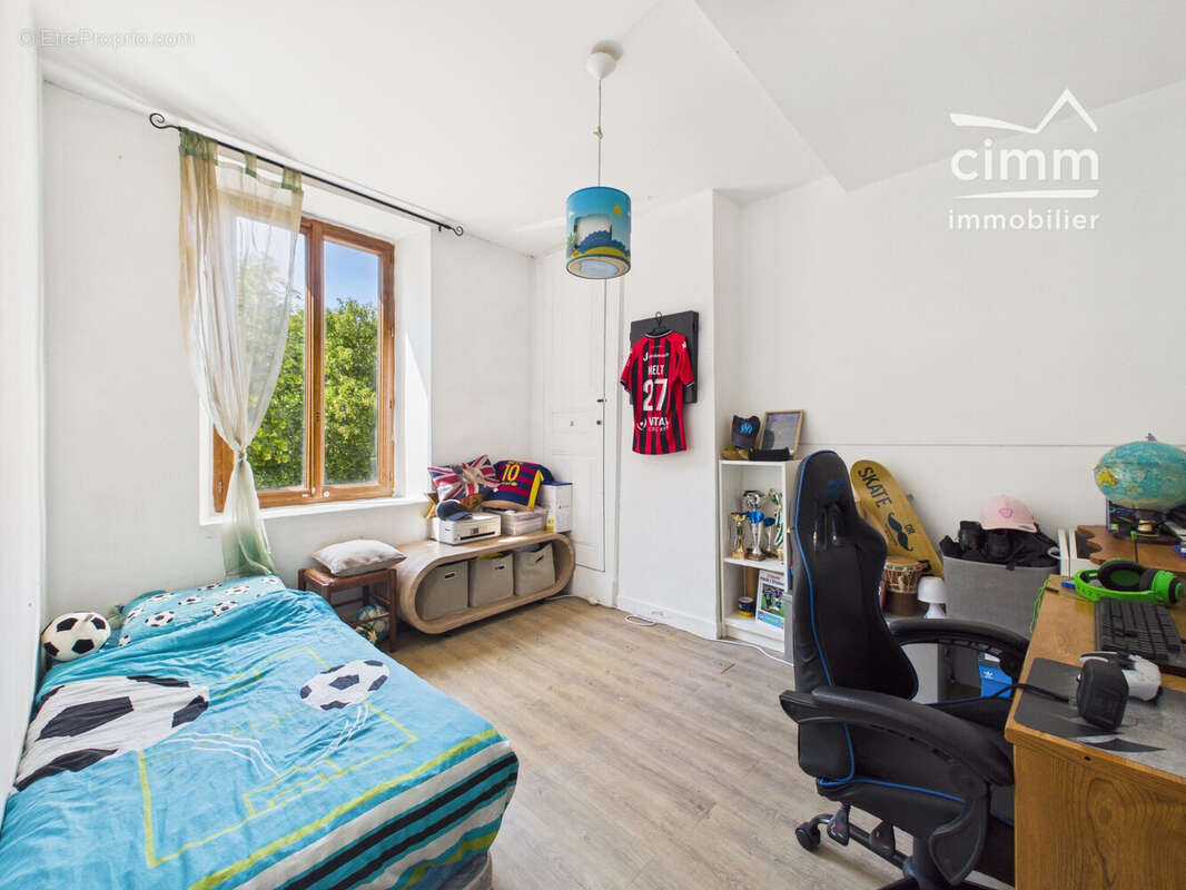 Maison 98 m² à Notre-Dame-De-L'osier  - photo 8