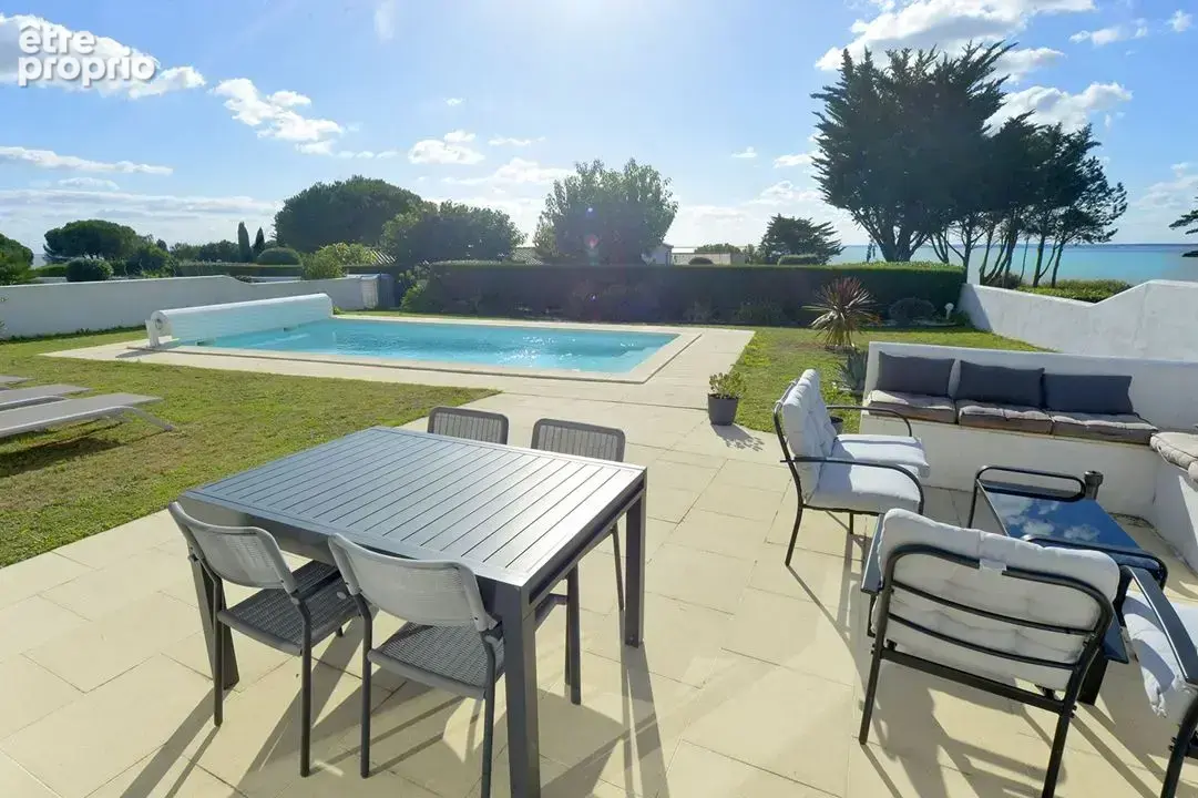 Maison 4 pièces 140 m² à vendre à Meschers-Sur-Gironde (17132) - photo 2