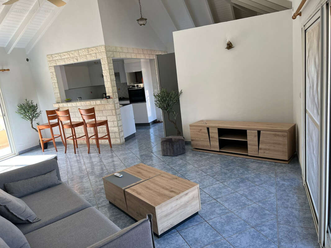 Maison à CAPESTERRE-BELLE-EAU