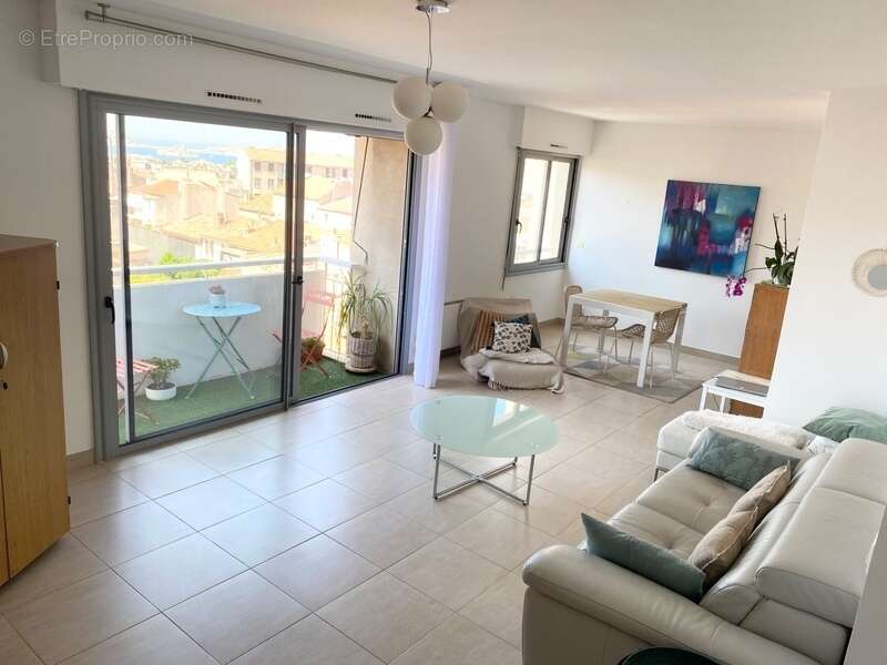 Appartement à MARSEILLE-7E